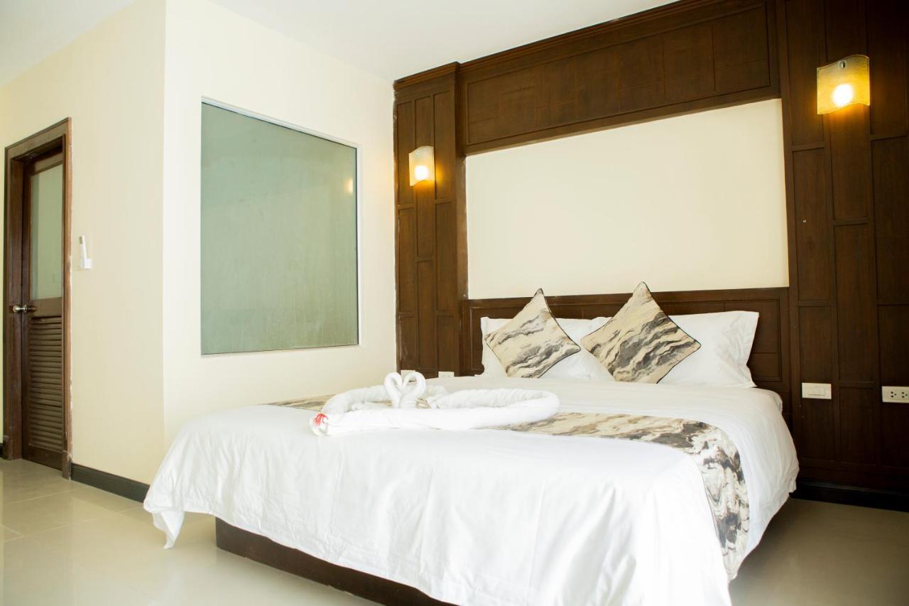 Blue Skyline Hotel Patong Luaran gambar