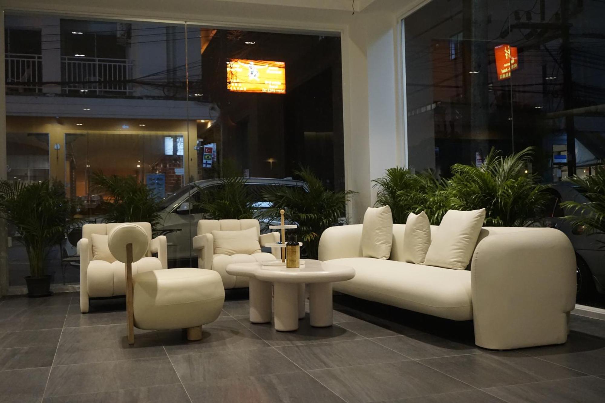 Blue Skyline Hotel Patong Luaran gambar